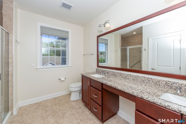 232 Brookside Court 232, Newtown, CT 06470