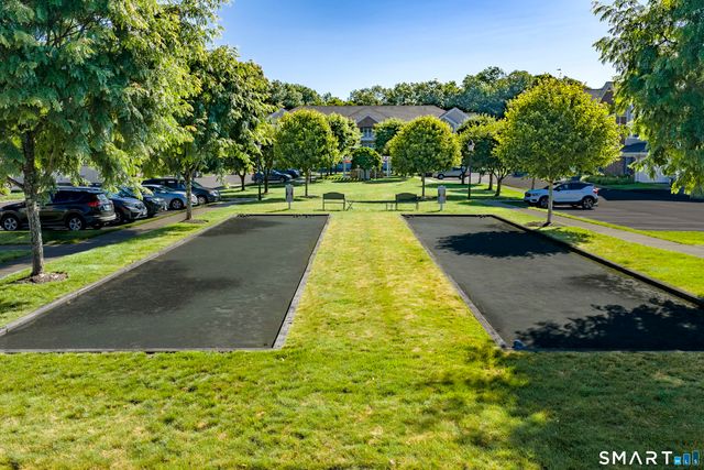 232 Brookside Court 232, Newtown, CT 06470