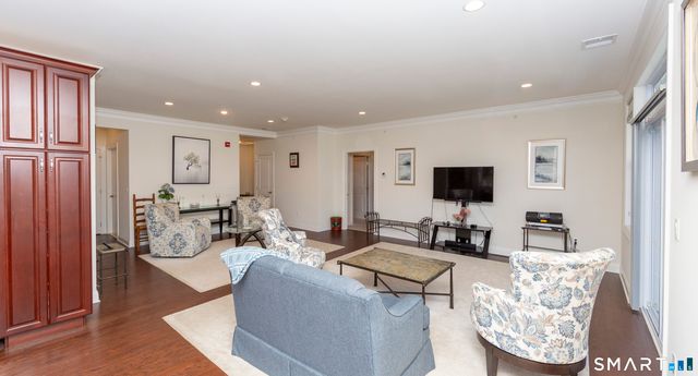 232 Brookside Court 232, Newtown, CT 06470