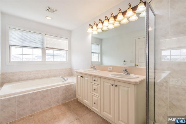 177 Brittany Court, Clifton, NJ 07013