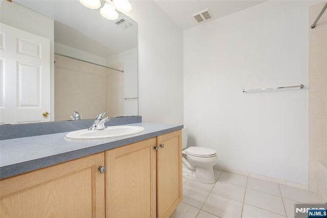 177 Brittany Court, Clifton, NJ 07013