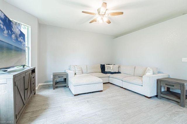 12822 Ivory Stone LOOP, Fort Myers, FL 33913