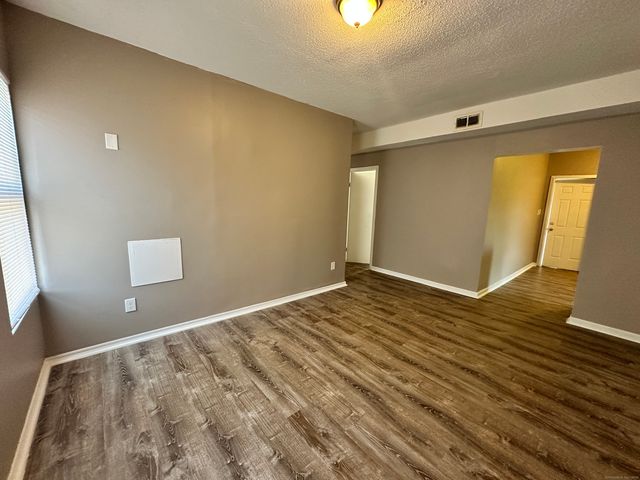 5 Winter Street 2, Hartford, CT 06120