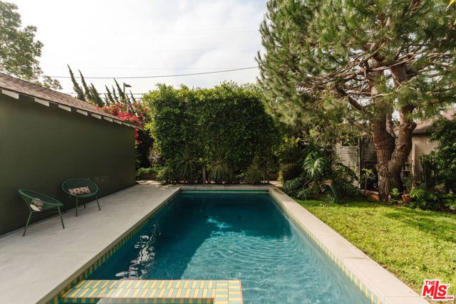 222 W Hillsdale Street, Inglewood, CA 90302