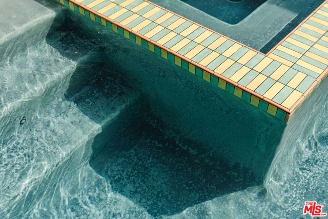 222 W Hillsdale Street, Inglewood, CA 90302