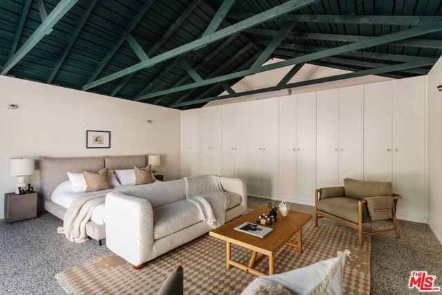 222 W Hillsdale Street, Inglewood, CA 90302