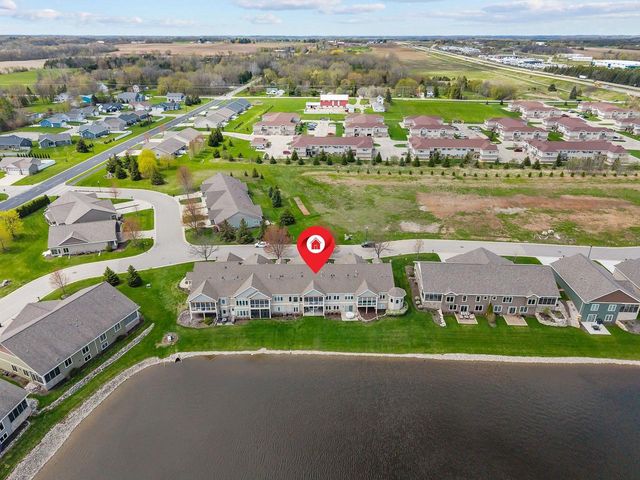 1355 PRAIRIE LAKE CIRCLE, Neenah, WI 54956