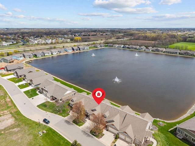 1355 PRAIRIE LAKE CIRCLE, Neenah, WI 54956