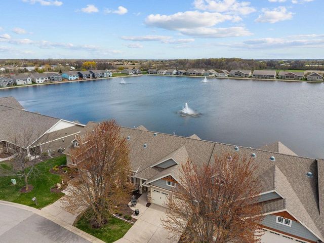 1355 PRAIRIE LAKE CIRCLE, Neenah, WI 54956