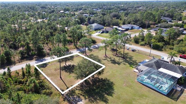 203 E 9th ST, Lehigh Acres, FL 33972