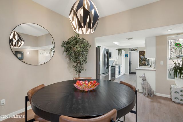 6331 N Camino Los Mochis, Tucson, AZ 85718