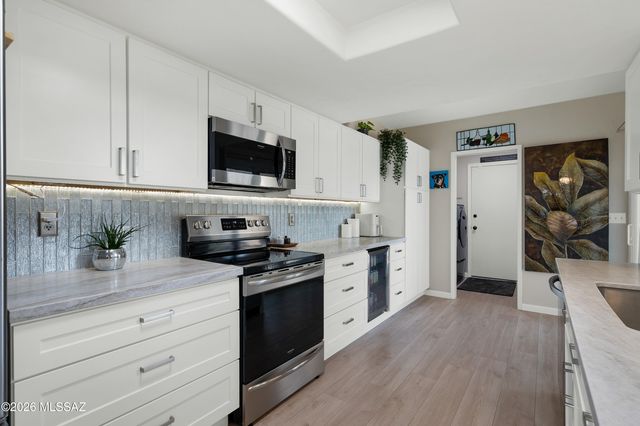 6331 N Camino Los Mochis, Tucson, AZ 85718