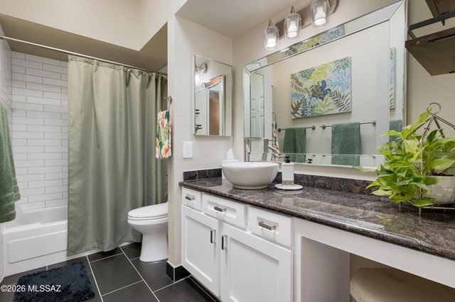 6331 N Camino Los Mochis, Tucson, AZ 85718