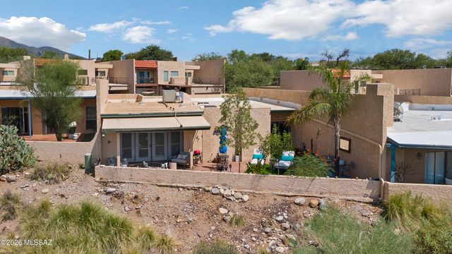 6331 N Camino Los Mochis, Tucson, AZ 85718