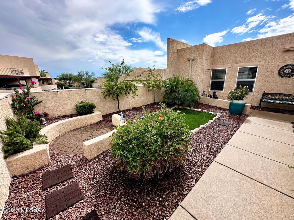 6331 N Camino Los Mochis, Tucson, AZ 85718