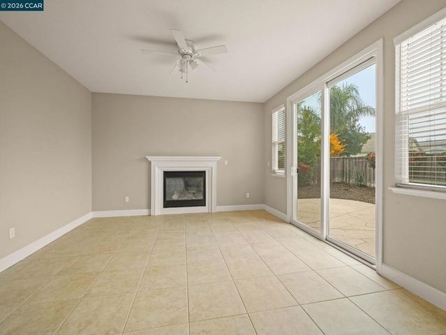 929 Painted Shore Court, Oakley, CA 94561