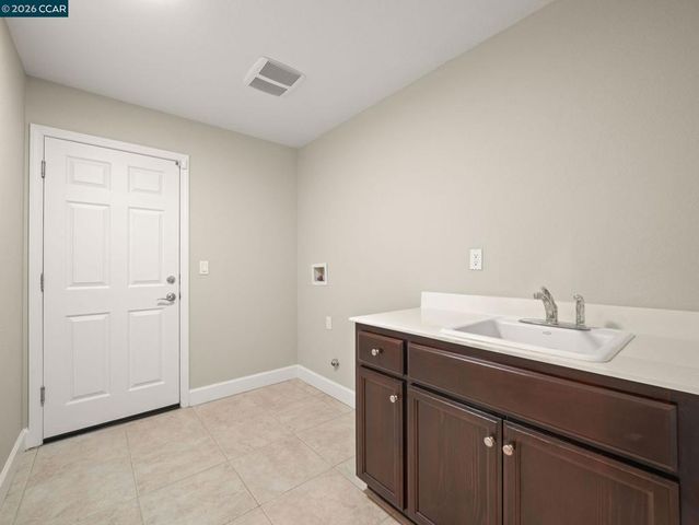 929 Painted Shore Court, Oakley, CA 94561