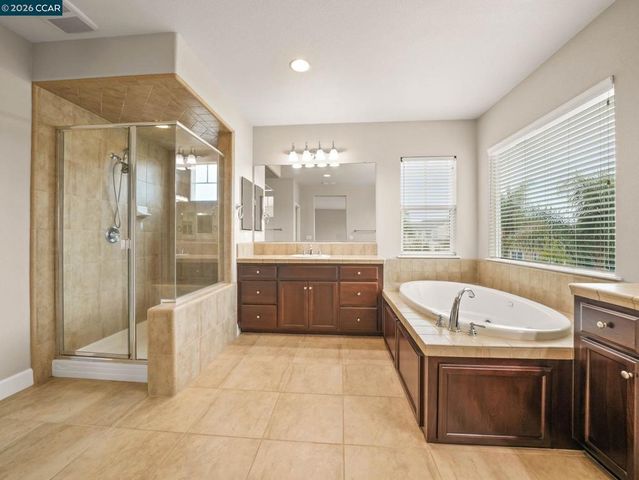 929 Painted Shore Court, Oakley, CA 94561