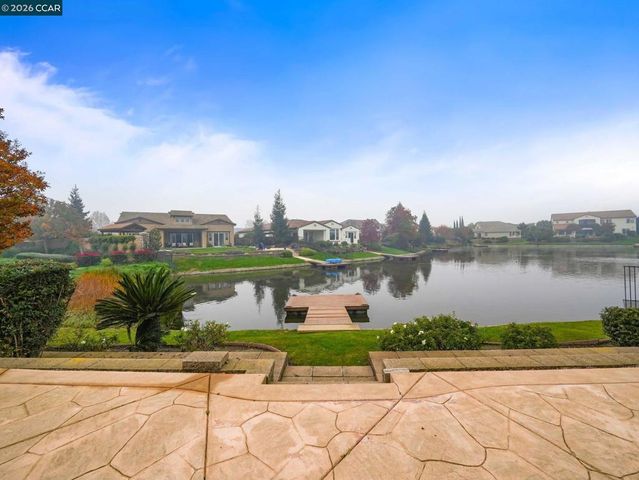 929 Painted Shore Court, Oakley, CA 94561