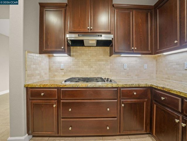 929 Painted Shore Court, Oakley, CA 94561