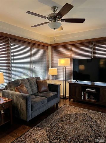 4963 South Point Road, Washington, MO 63090