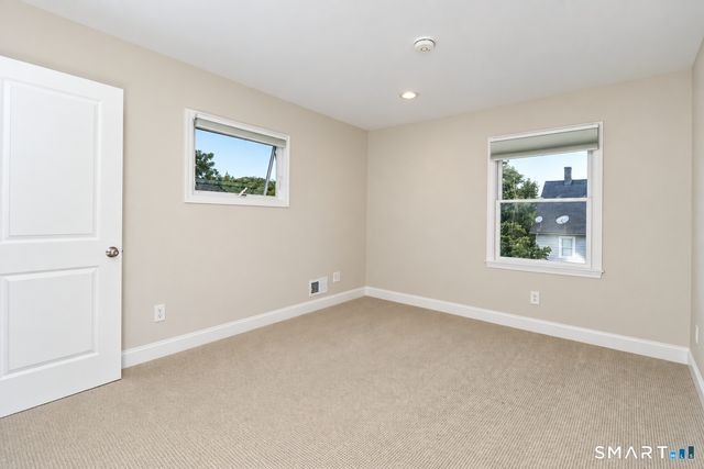 12 Center Street, Stamford, CT 06906