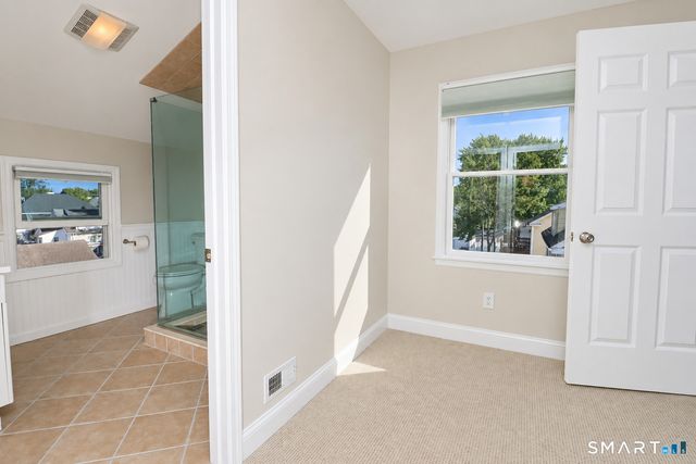 12 Center Street, Stamford, CT 06906