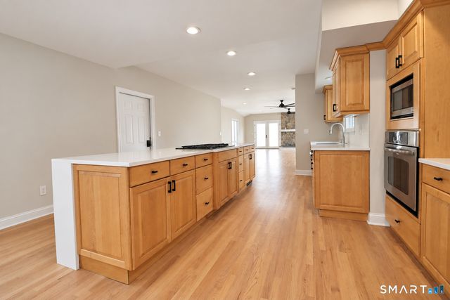 12 Center Street, Stamford, CT 06906