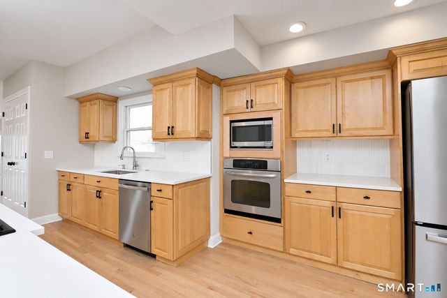 12 Center Street, Stamford, CT 06906