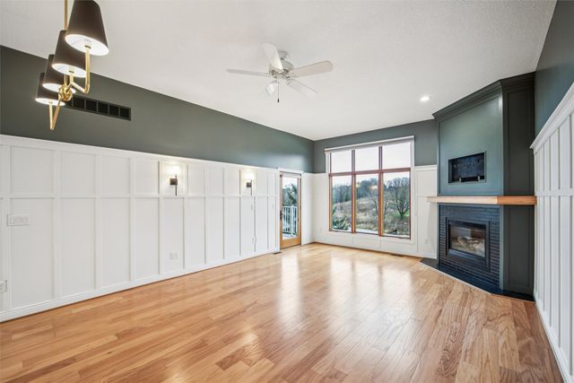 14132 Pinnacle Pointe Drive, Clive, IA 50325