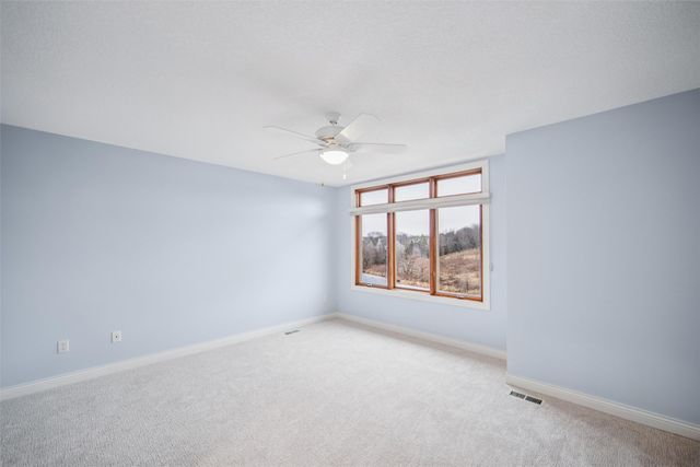 14132 Pinnacle Pointe Drive, Clive, IA 50325