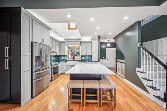 14132 Pinnacle Pointe Drive, Clive, IA 50325