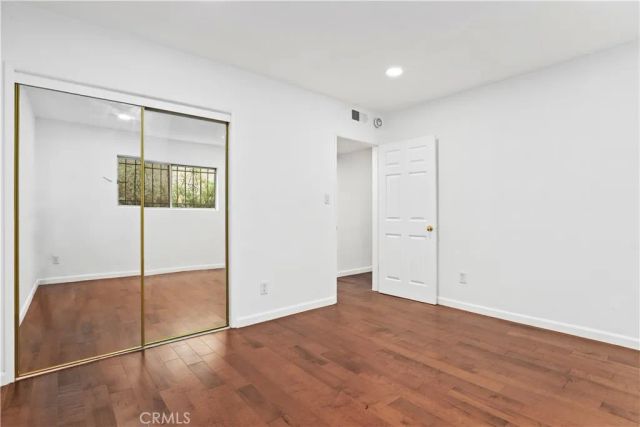 1045 N Kings Road 105, West Hollywood, CA 90069