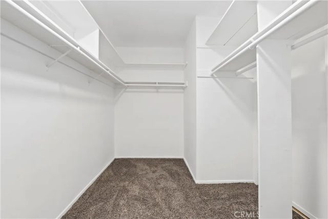 1045 N Kings Road 105, West Hollywood, CA 90069