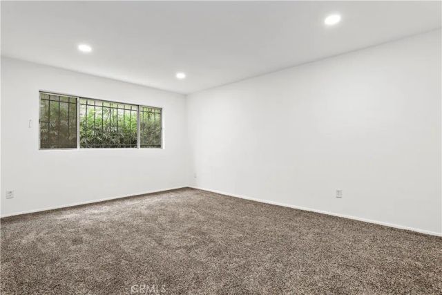 1045 N Kings Road 105, West Hollywood, CA 90069