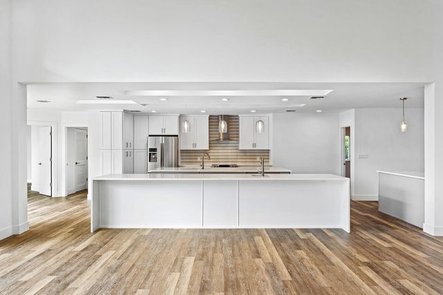 533 E Alexander Palm Road, Boca Raton, FL 33432