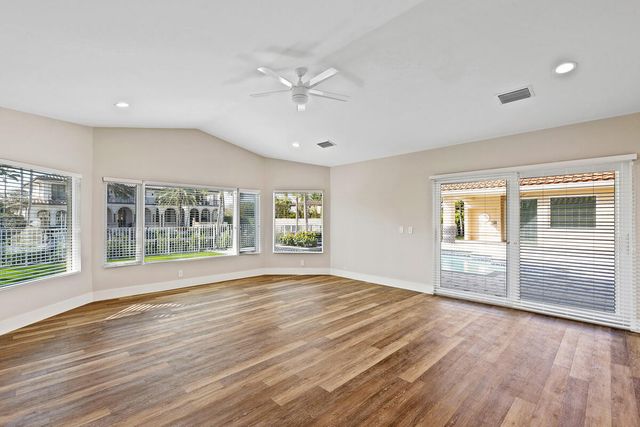 533 E Alexander Palm Road, Boca Raton, FL 33432