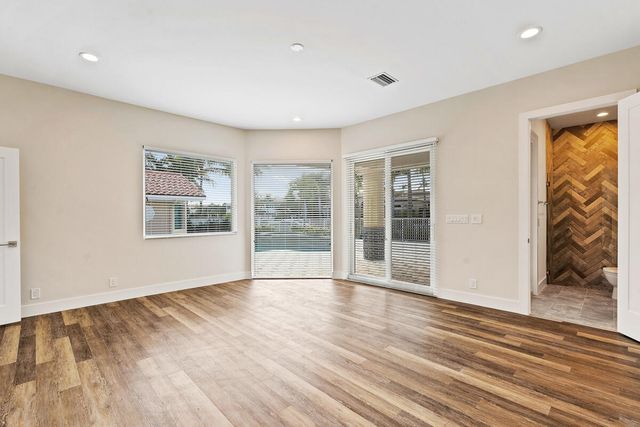 533 E Alexander Palm Road, Boca Raton, FL 33432