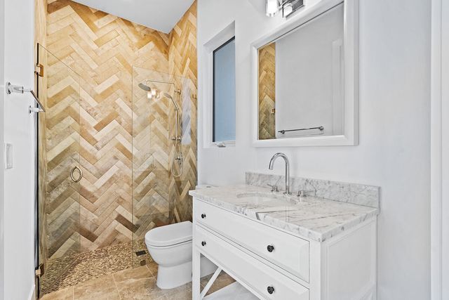 533 E Alexander Palm Road, Boca Raton, FL 33432