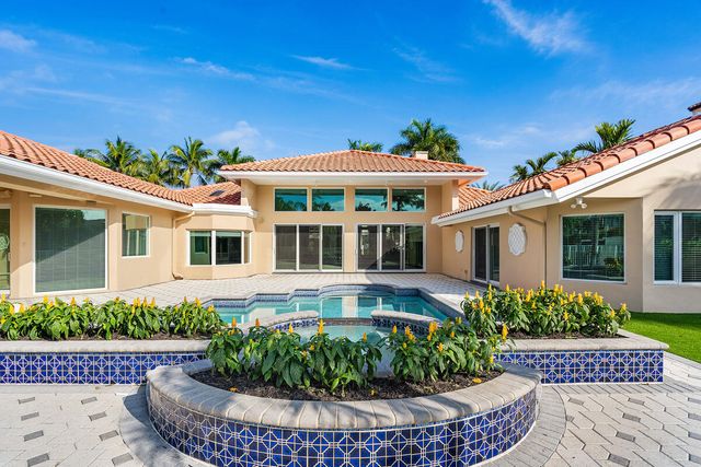 533 E Alexander Palm Road, Boca Raton, FL 33432