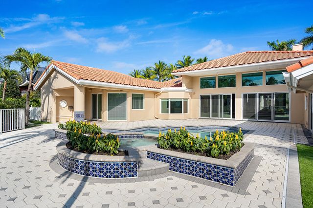533 E Alexander Palm Road, Boca Raton, FL 33432