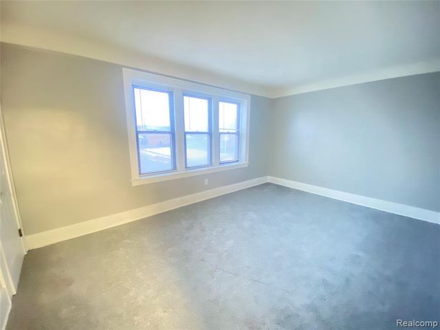 10301 W WARREN W Warren Avenue, Dearborn, MI 48126