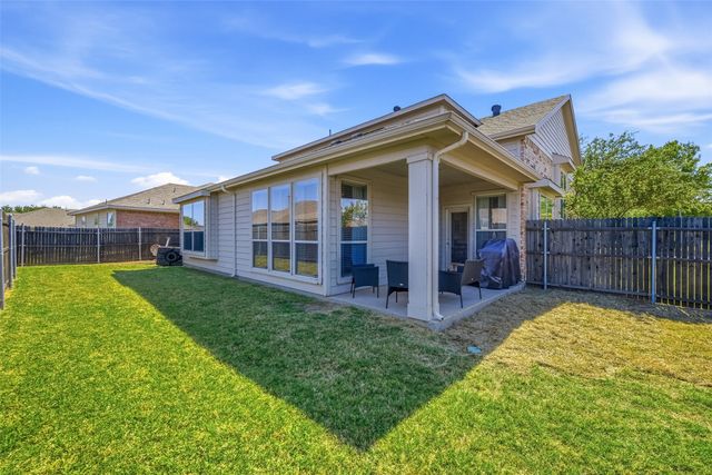 10884 Hawks Landing Road, Haslet, TX 76052