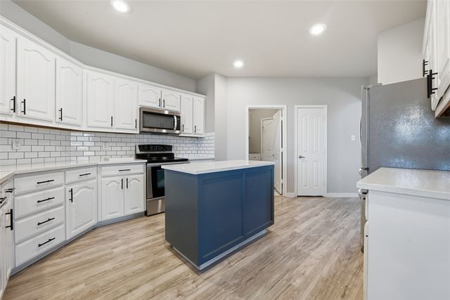 10884 Hawks Landing Road, Haslet, TX 76052