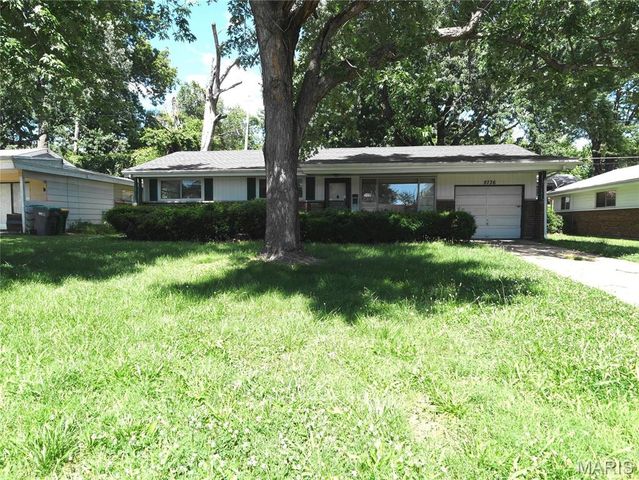 9736 Lanier Drive, St Louis, MO 63136