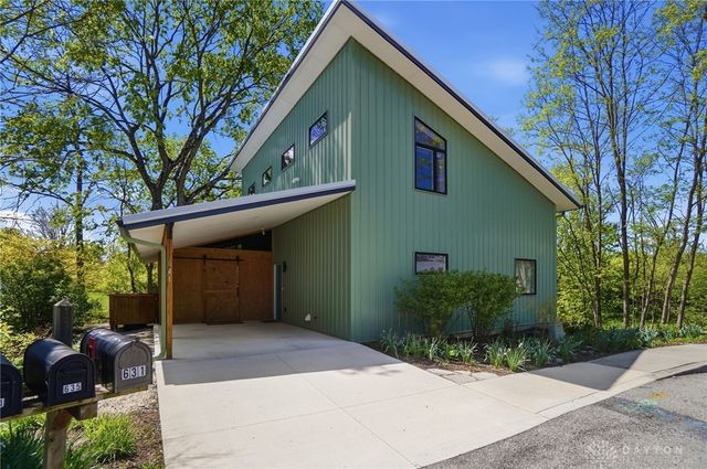 641 Thistle Creek Lane, Yellow Springs Vlg, OH 45387
