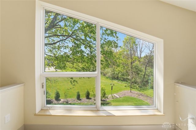 641 Thistle Creek Lane, Yellow Springs Vlg, OH 45387