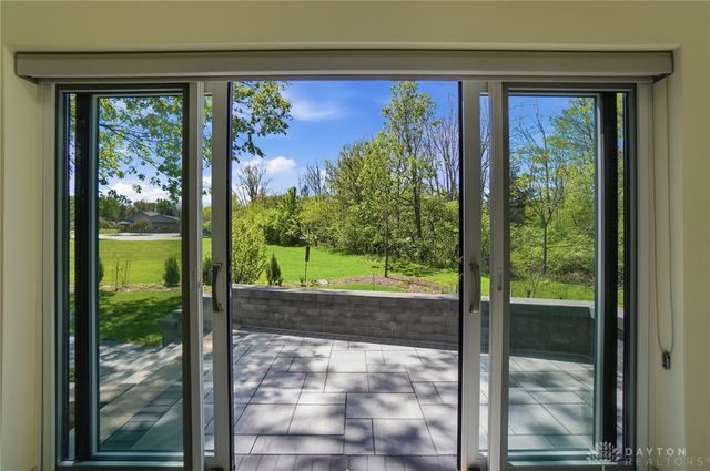 641 Thistle Creek Lane, Yellow Springs Vlg, OH 45387
