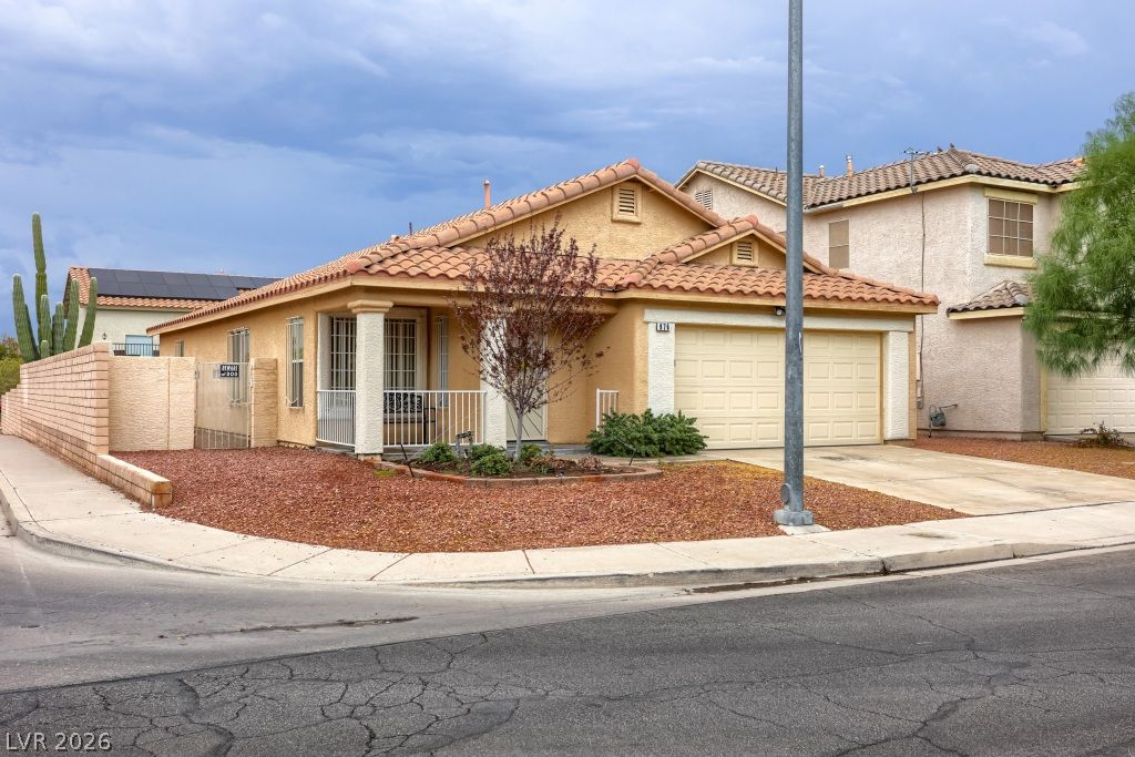 976 Skyforest Drive, Henderson, NV 89011 — photo 2