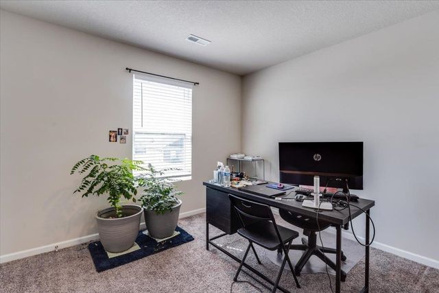 5260 N Cambridge, Bel Aire, KS 67226